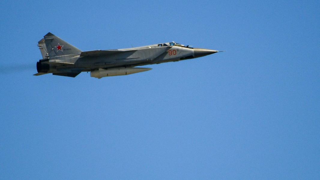 Подполье: ВС России ударили по складам у Львова, куда свозят технику из Польши Подполье: ВС России ударили по складам у Львова, куда свозят технику из Польши