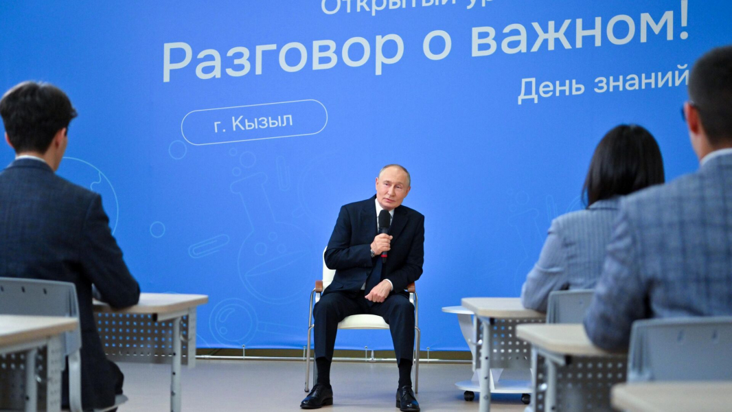 Путин надеется, что книги о подвигах героев спецоперации напишут книги Путин надеется, что книги о подвигах героев спецоперации напишут книги